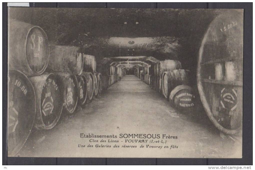 37 - Vouvray - Etablissements Sommesous Frères - Clos des Lions -  Une des Galeries des Réserves de Vouvray en Futs