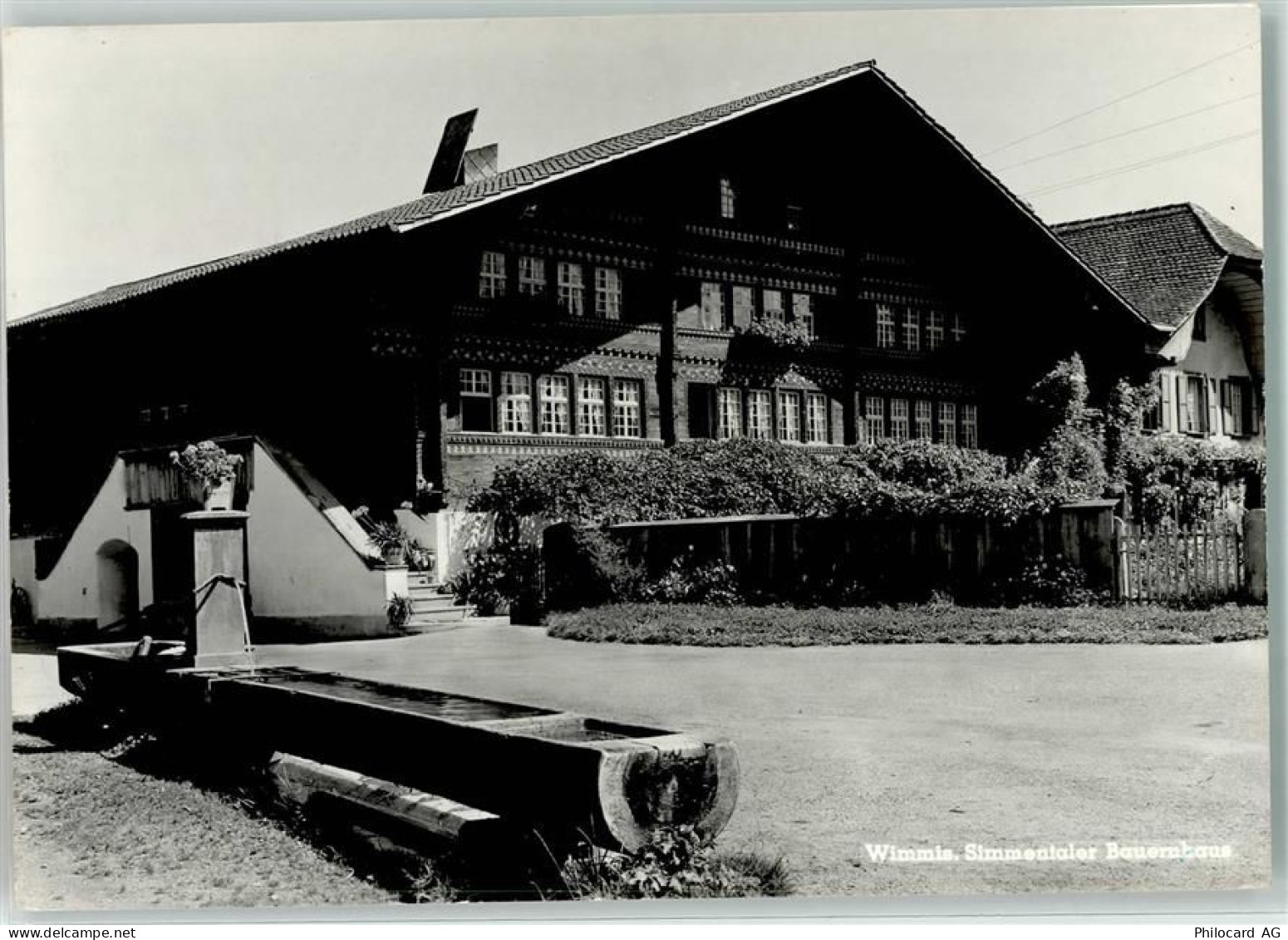 3752 Wimmis - Simmentaler Bauernhaus Brunnen - 39374761