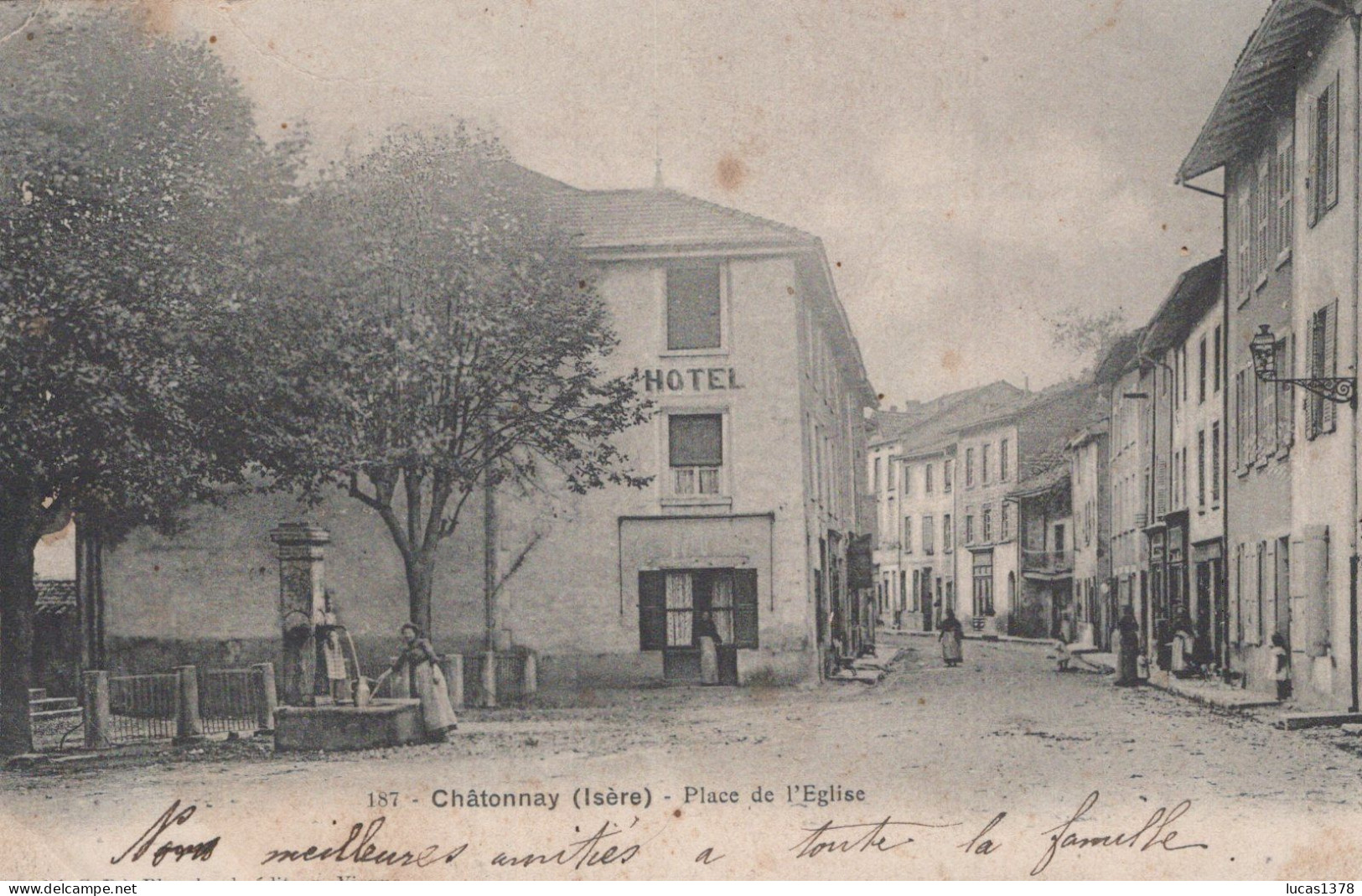 38 / CHATONNAY / PLACE DE L'EGLISE / HOTEL