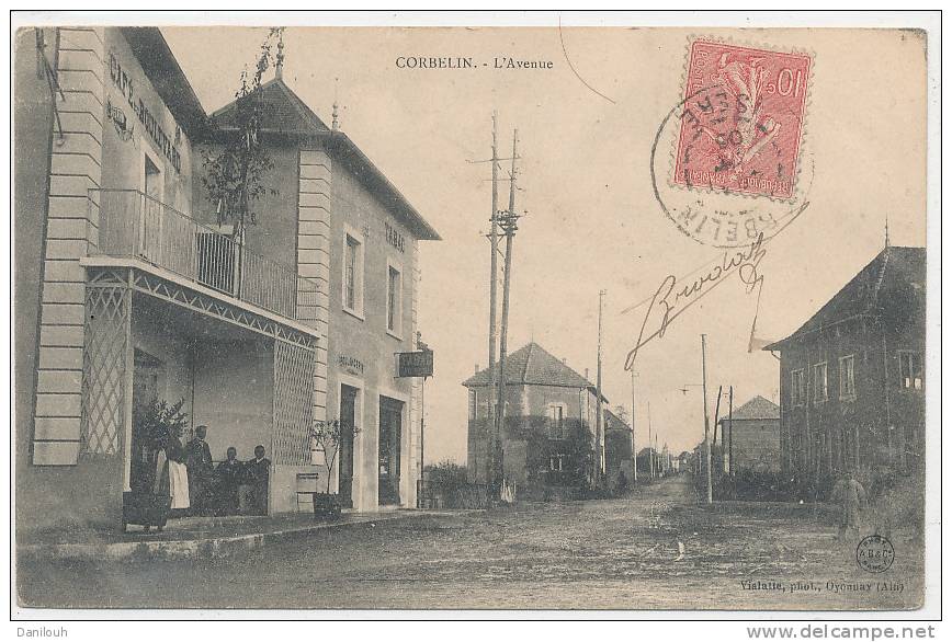 38 // CORBELIN   l'avenue   Edit Vialatte  **