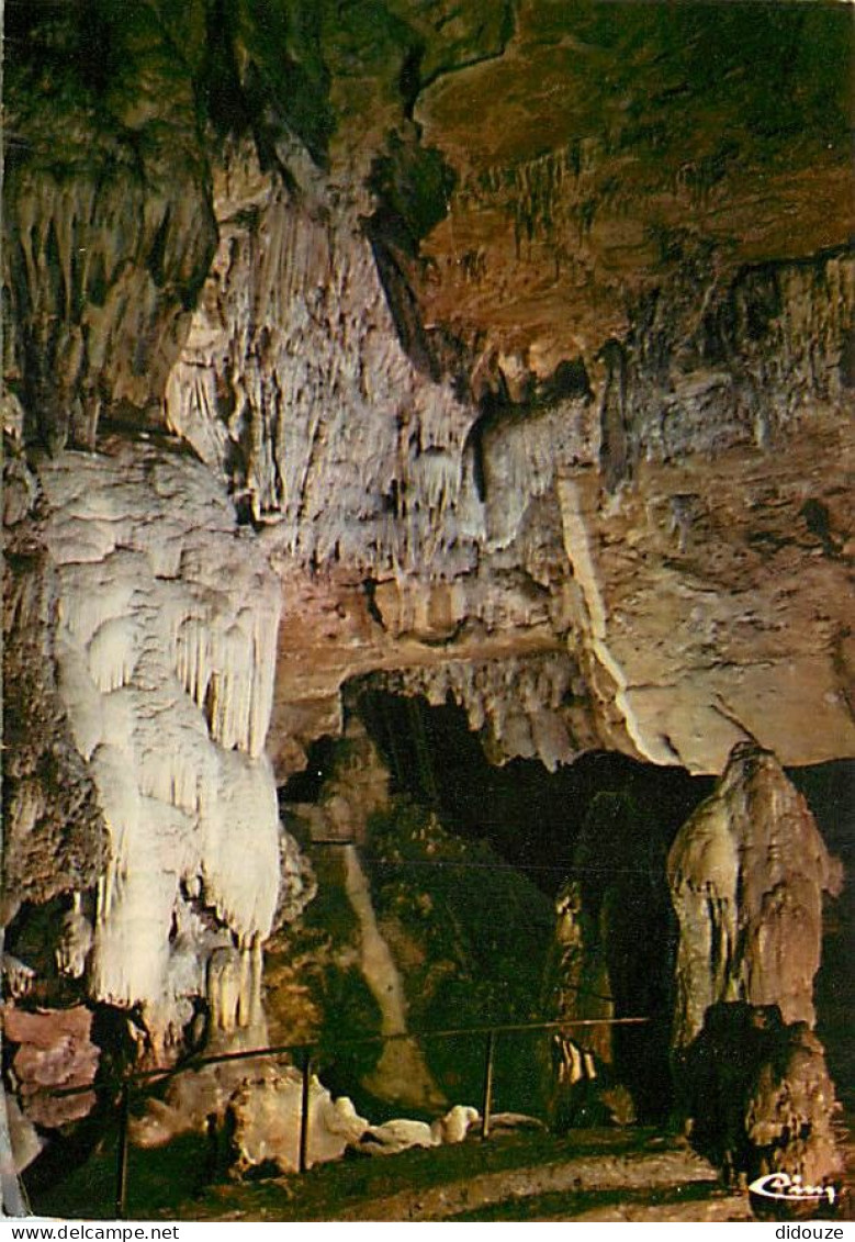 38 - La Balme les Grottes - Grottes de la Balme - Stalagmite du moine et du Saule pleureur - Spéléologie - Curiosité Géo