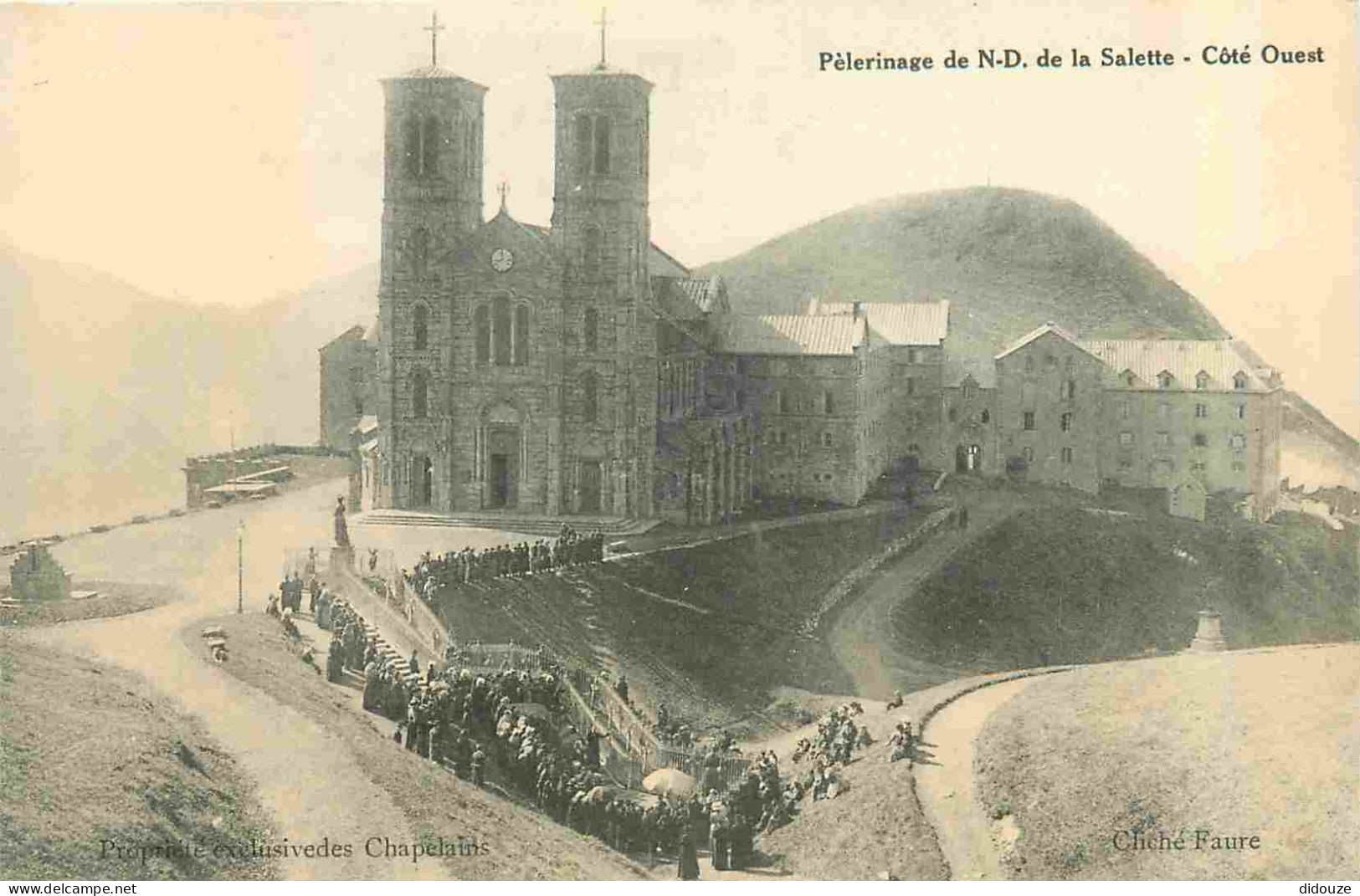38 - La Salette - Pèlerinage de Notre Dame de la Salette - Le Sanctuaire - CPA - Voir Scans Recto-Verso