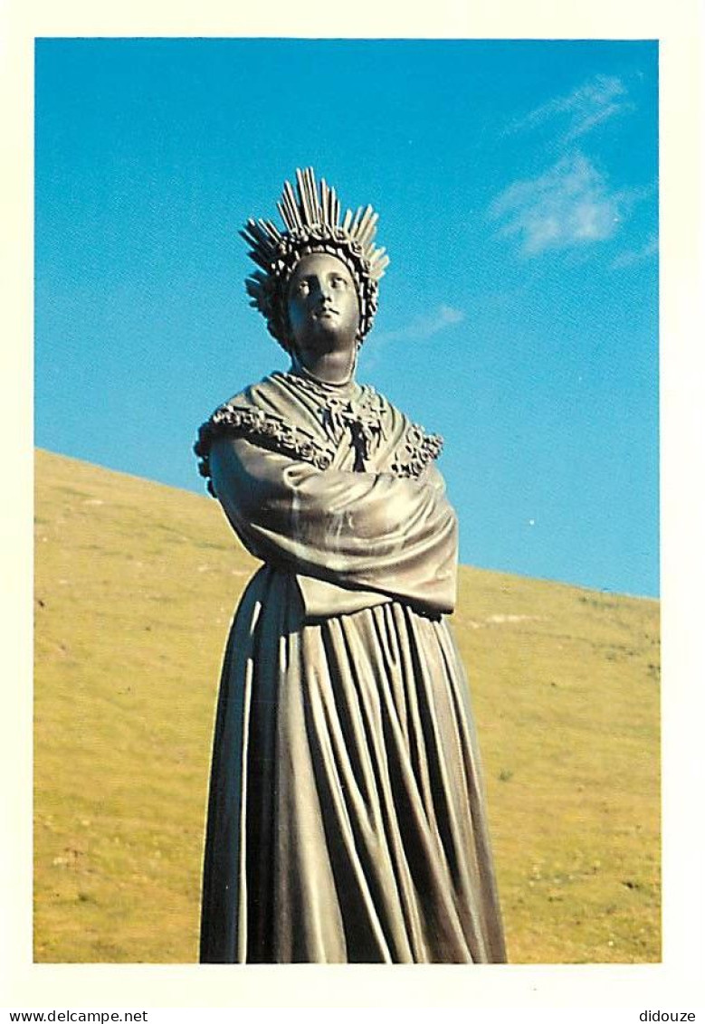 38 - La Salette - Sanctuaire Notre Dame de la Salette - La Vierge et le Crucifix de la Salette - Art Religieux - Carte N