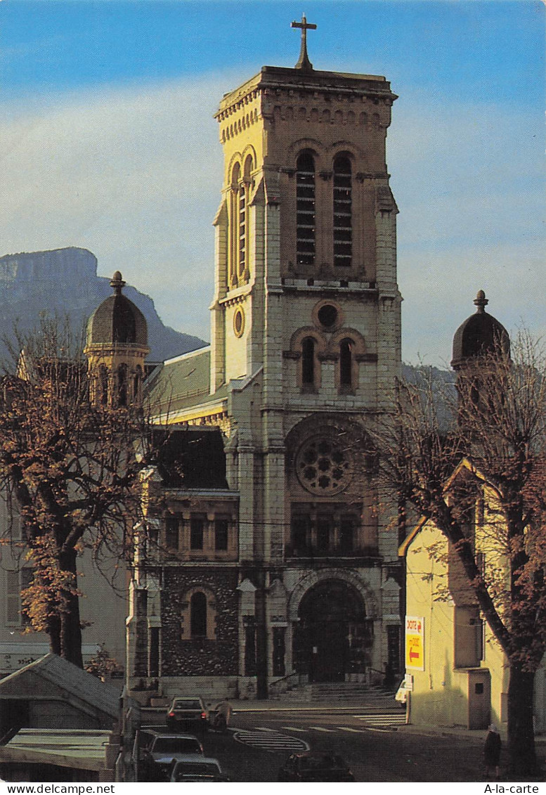 38 MOIRANS L EGLISE DE MOIRANS