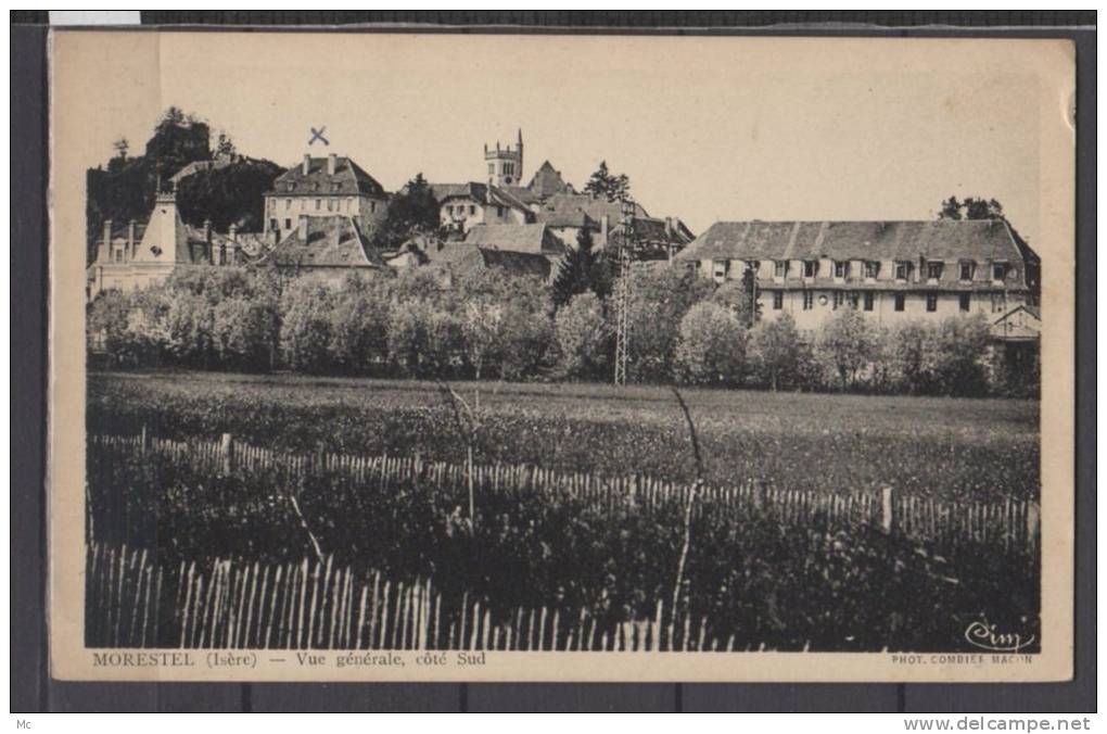 38 -  Morestel - Vue générale , coté Sud