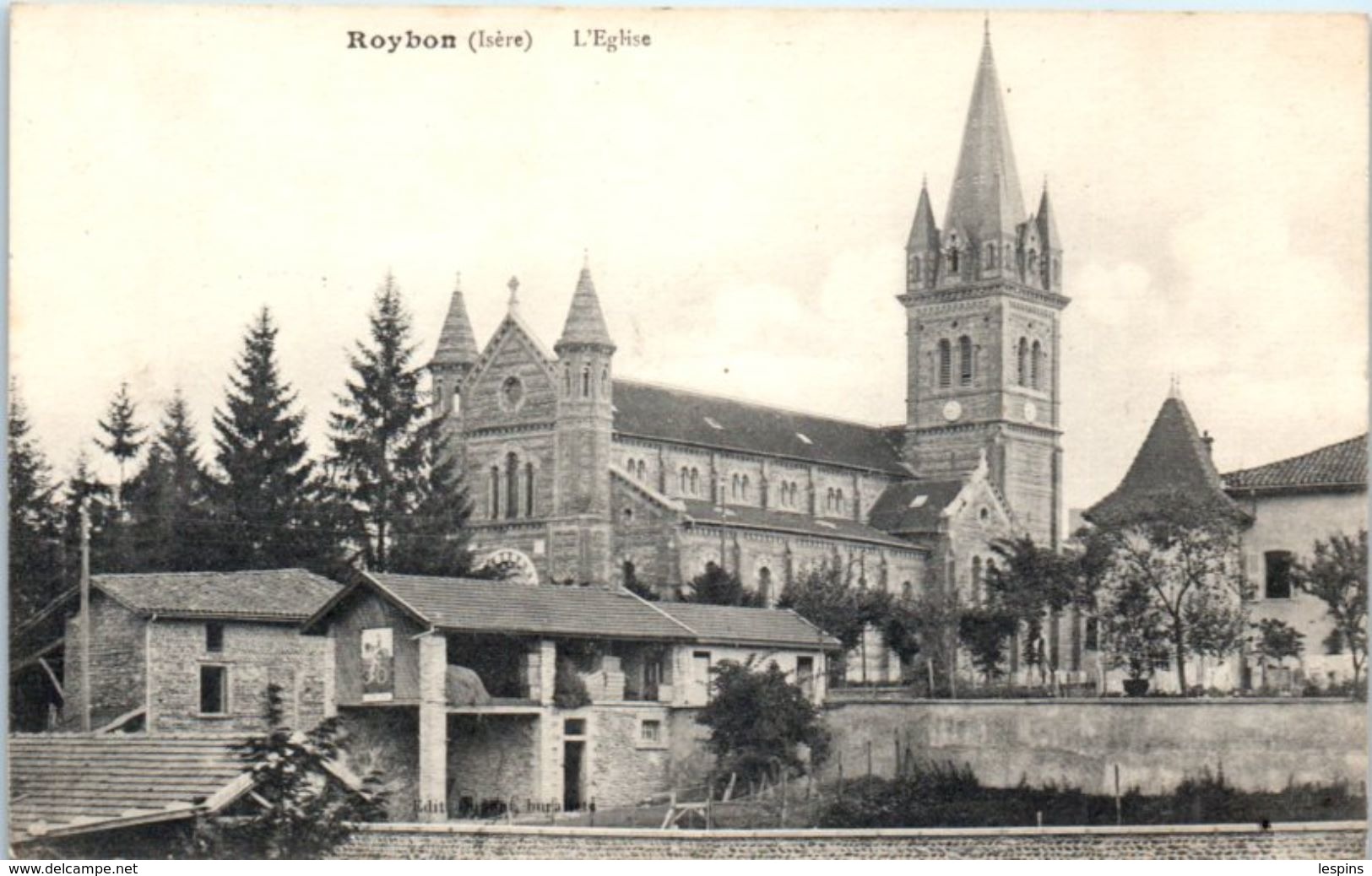 38 - ROYBON --  L'eglise