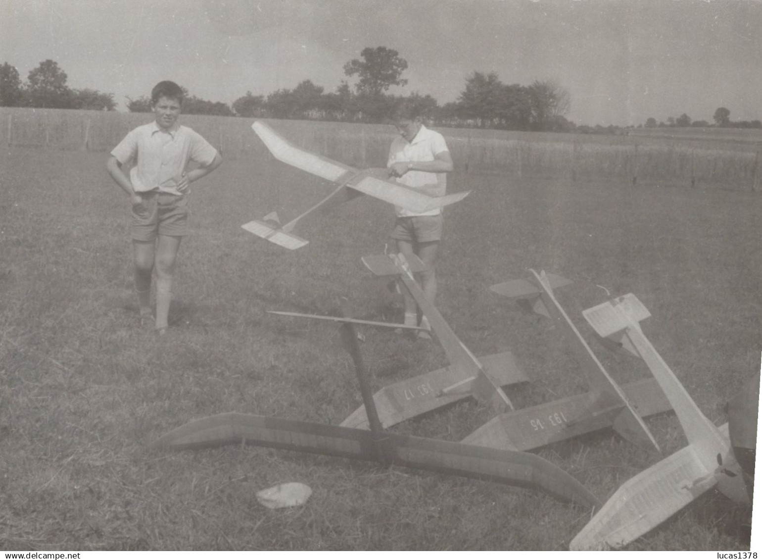 38 / SAINT ANDRE LE GAZ / LES ABRETS / AEROMODELISME  / GRANDE PHOTO ODETTE FAURE / LES ABRETS  / ANNEES 50.80 /