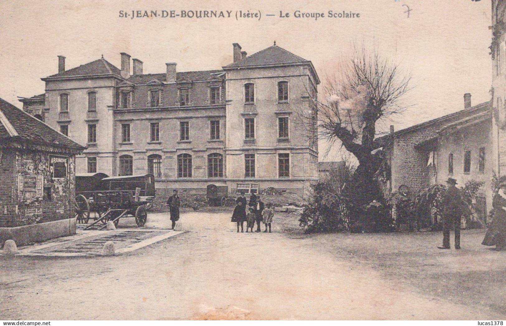 38 / SAINT JEAN DE BOURNAY / LE GROUPE SCOLAIRE