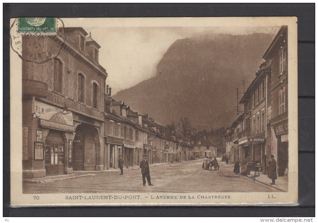 38 - Saint Laurent du Pont - l'Avenue de la Chartreuse