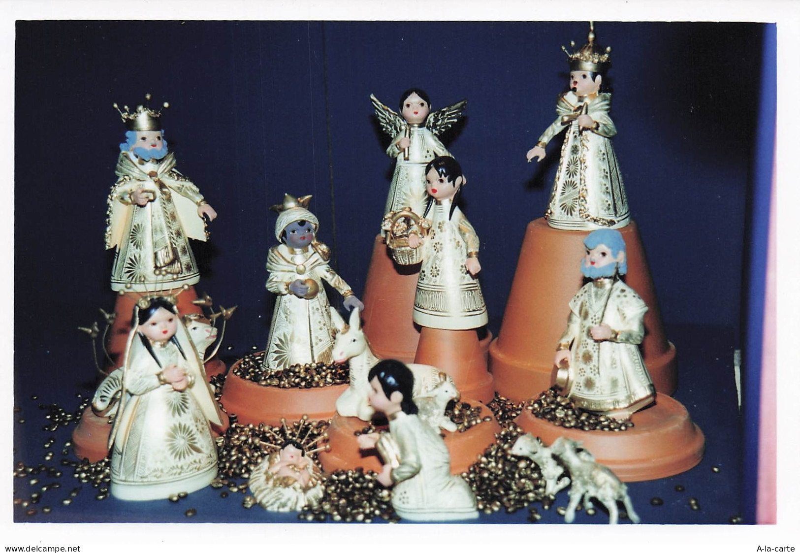 38 VILLARD DE LANS LE MONDE ENCHANTE DES SANTONS DU MONDE