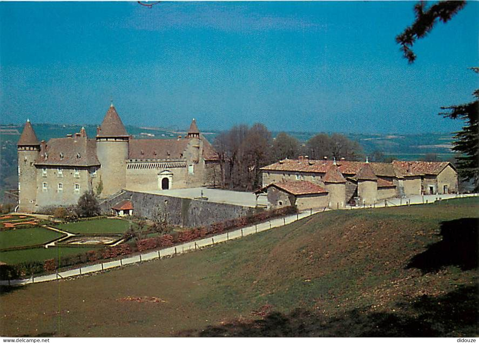 38 - Virieu sur Bourbre - Le Château - Carte Neuve - CPM - Voir Scans Recto-Verso