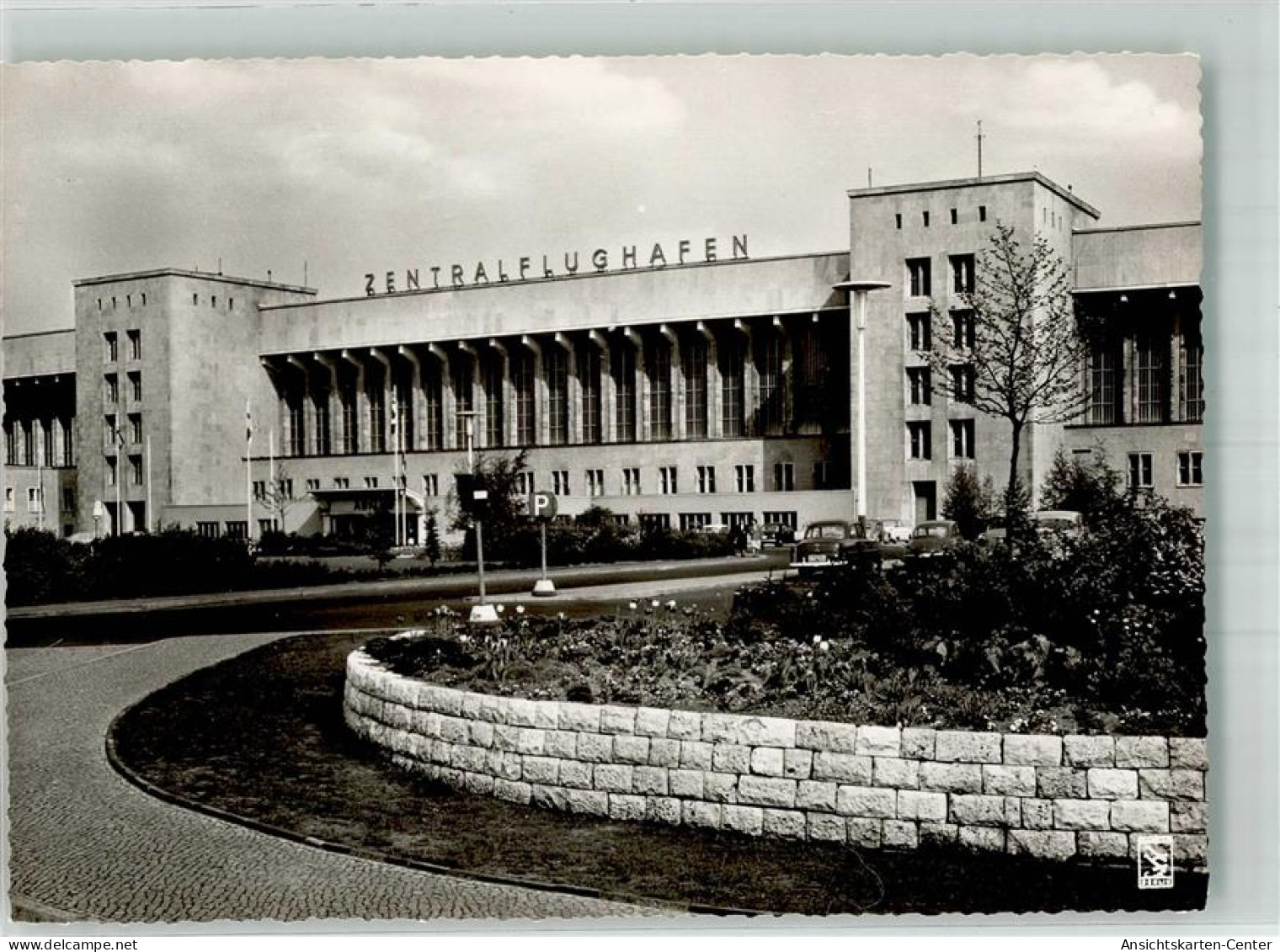 38051894 - Tempelhof