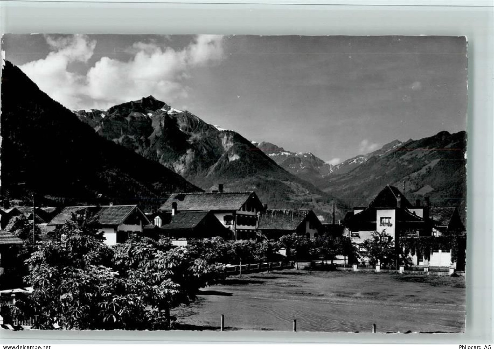3806 Bönigen b. Interlaken - Dorpartie mit Sulegg - 11051268