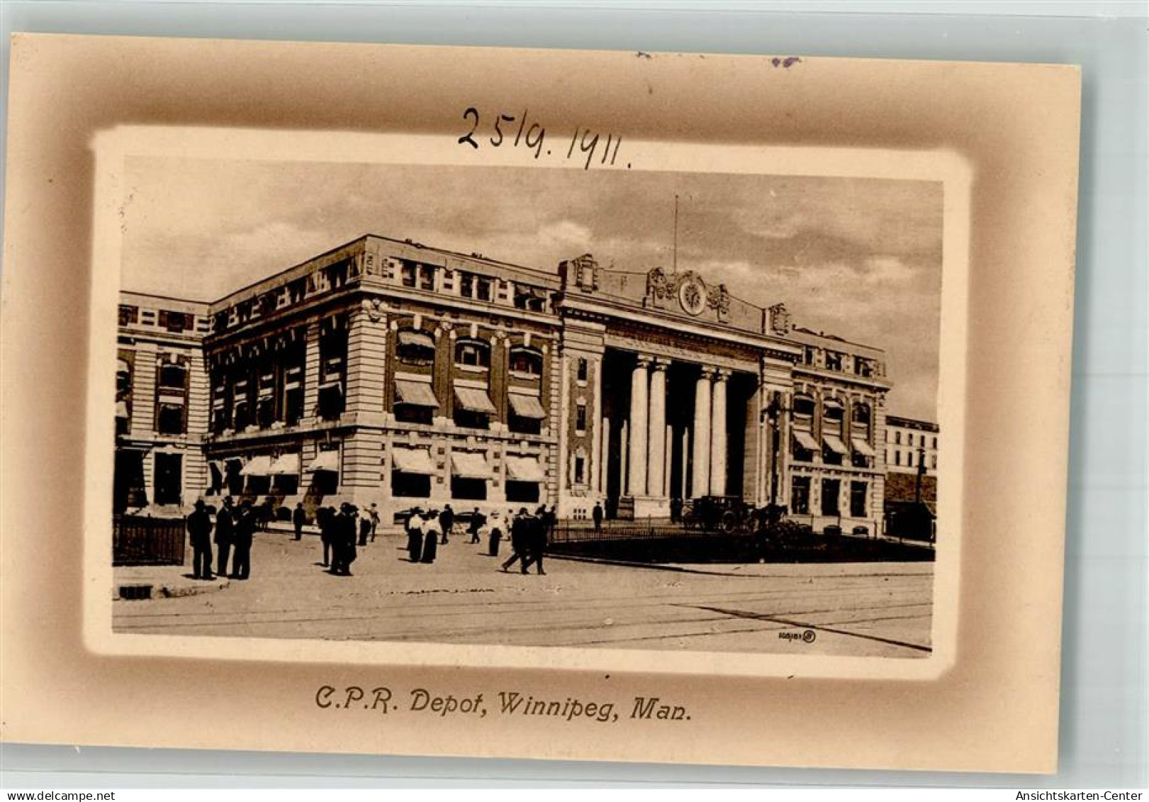 38069325 - Winnipeg