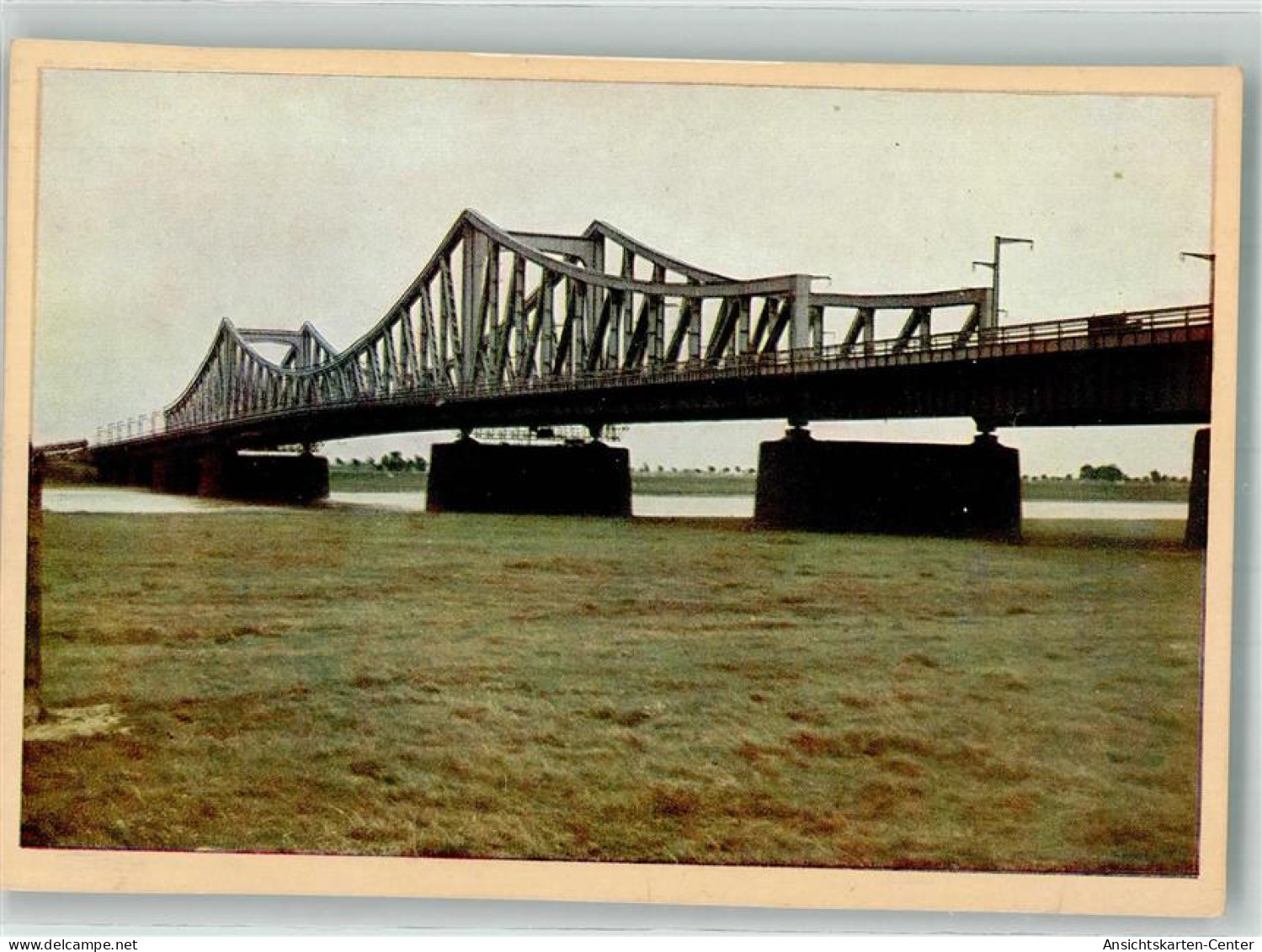 38090735 - Duesseldorf