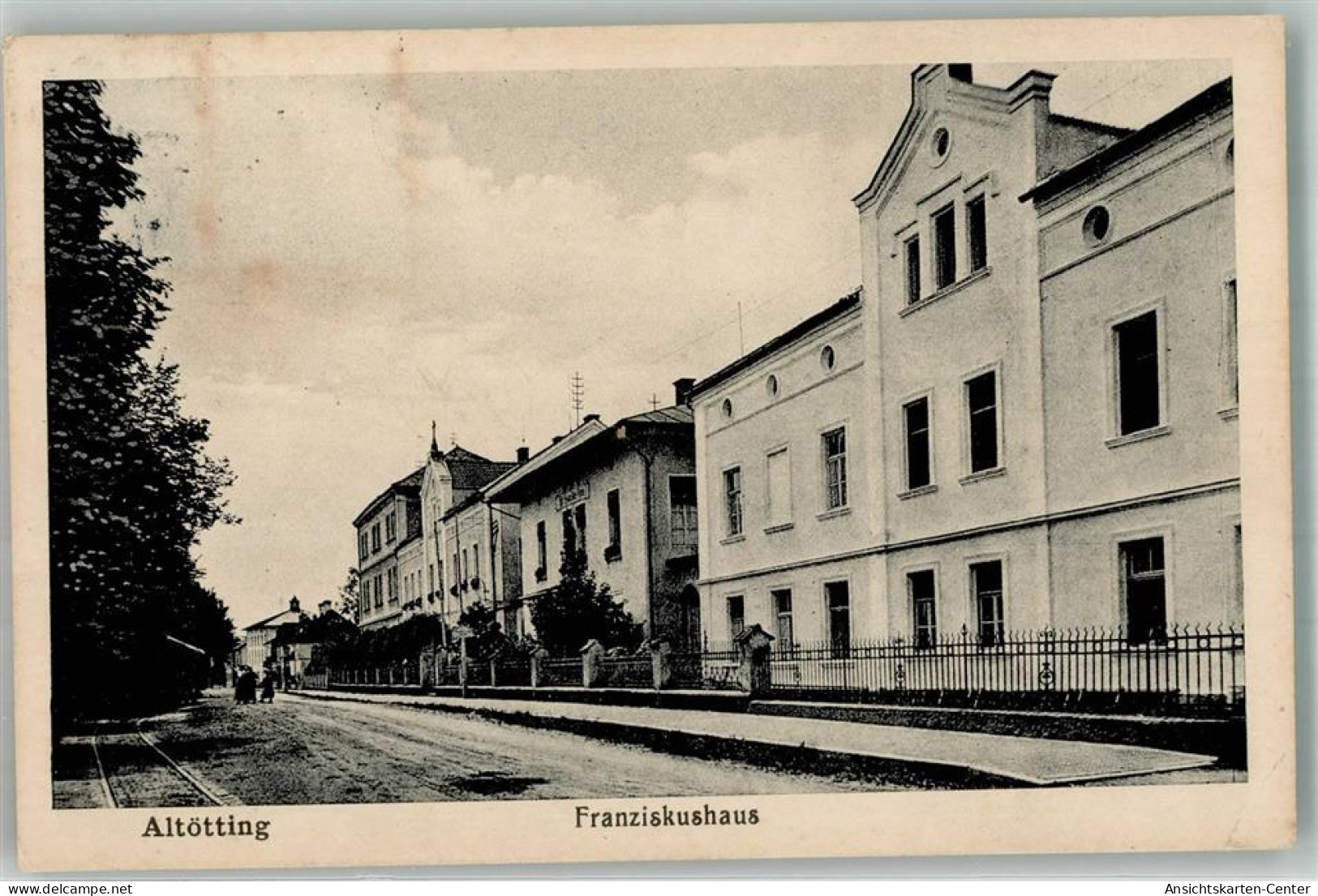 38136447 - Altoetting