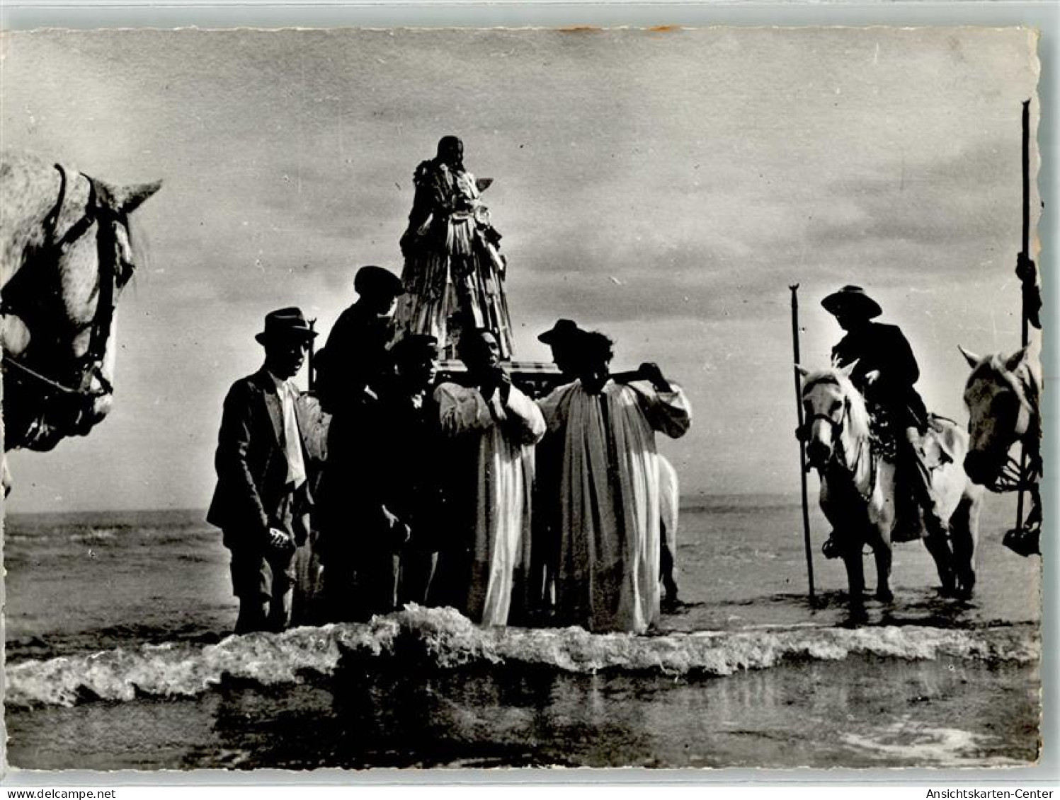 38191941 - Saintes-Maries-de-la-Mer