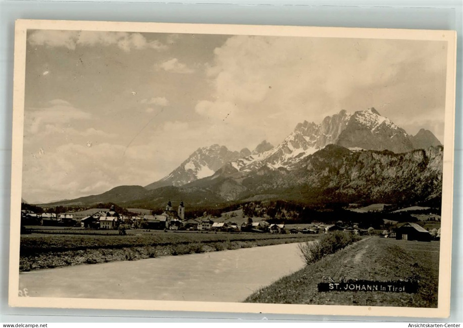 38217494 - St. Johann in Tirol