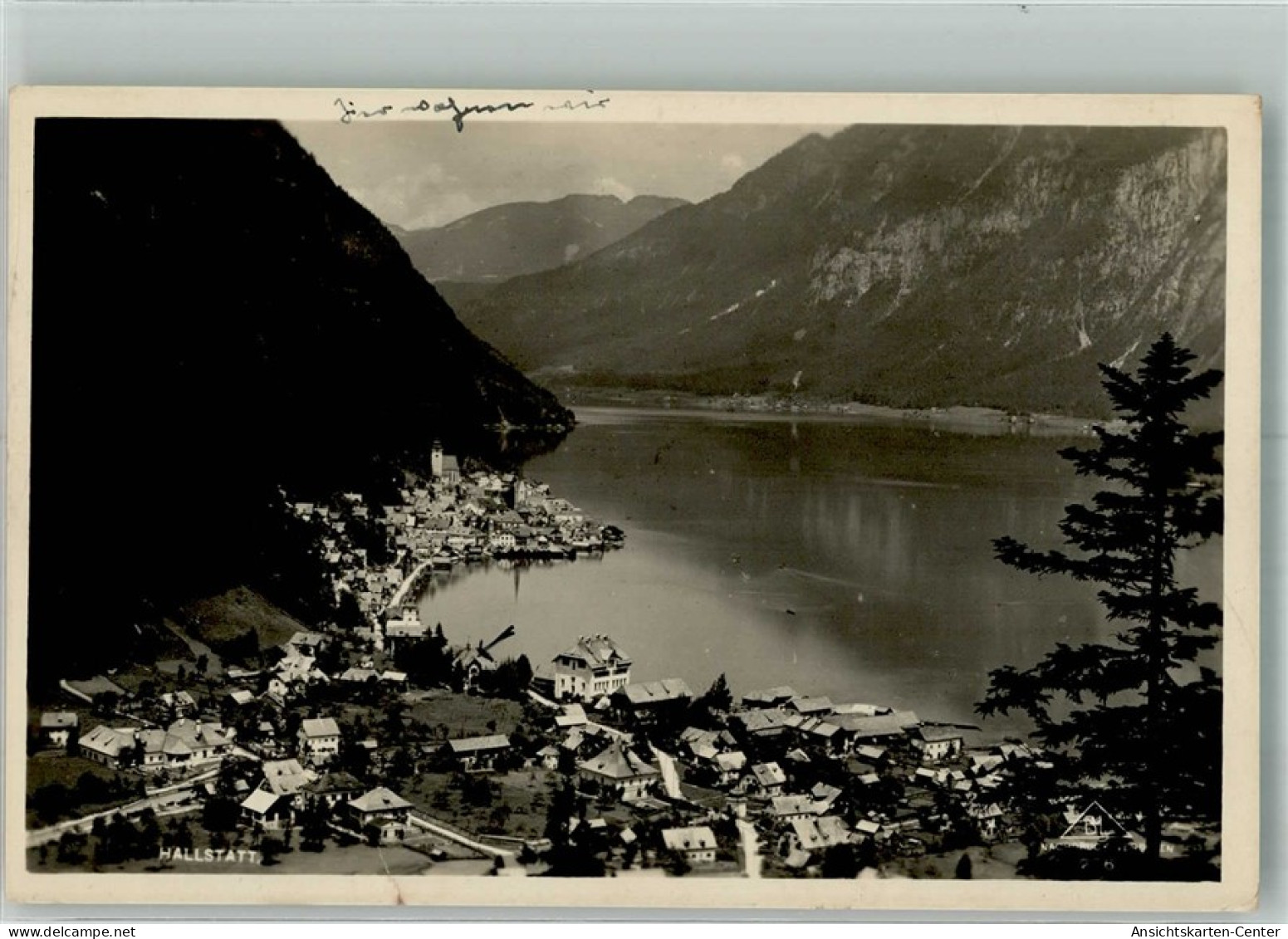 38218048 - Hallstatt