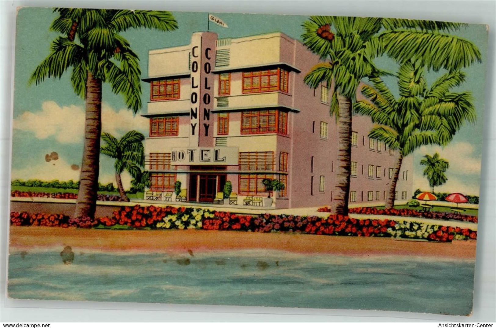 38246059 - Miami Beach