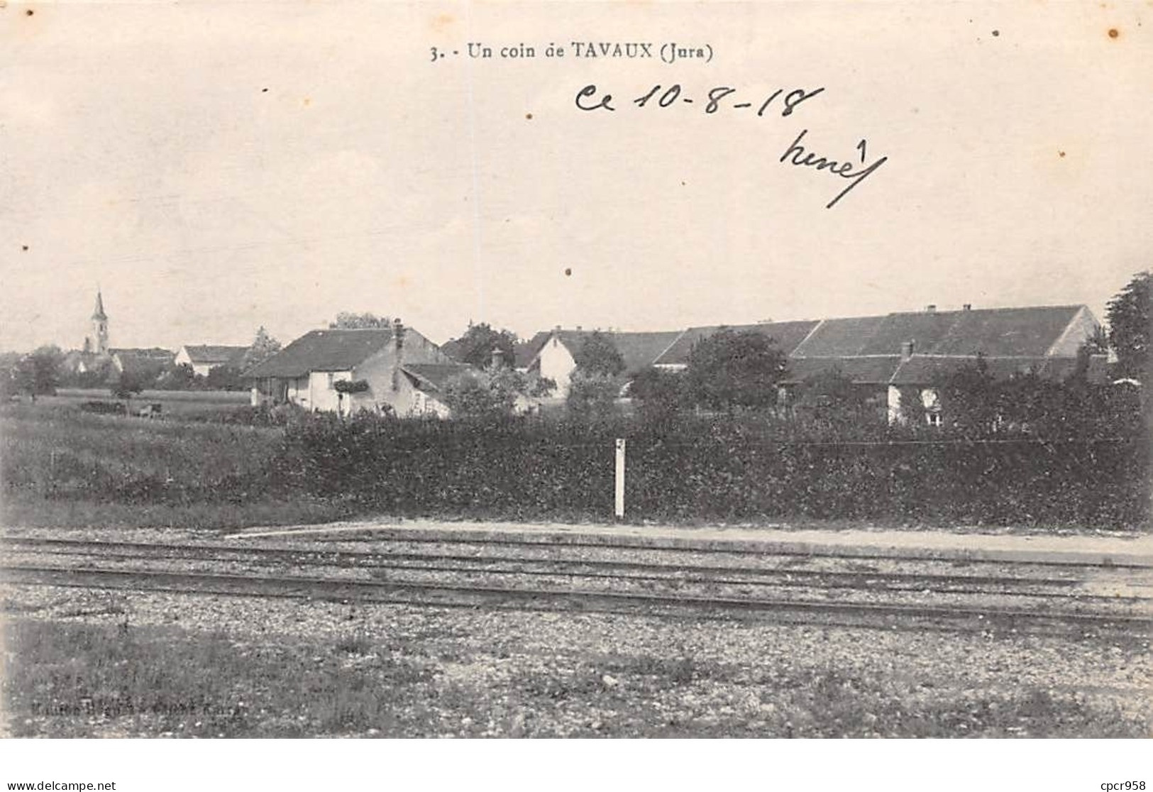 39 - n°111214 - Tavaux - Un Coin de Tavaux