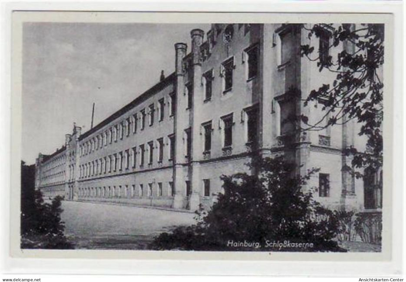 39006149 - AK von Hainburg. Schlosskaserne. Ungelaufen. Gute Erhaltung.