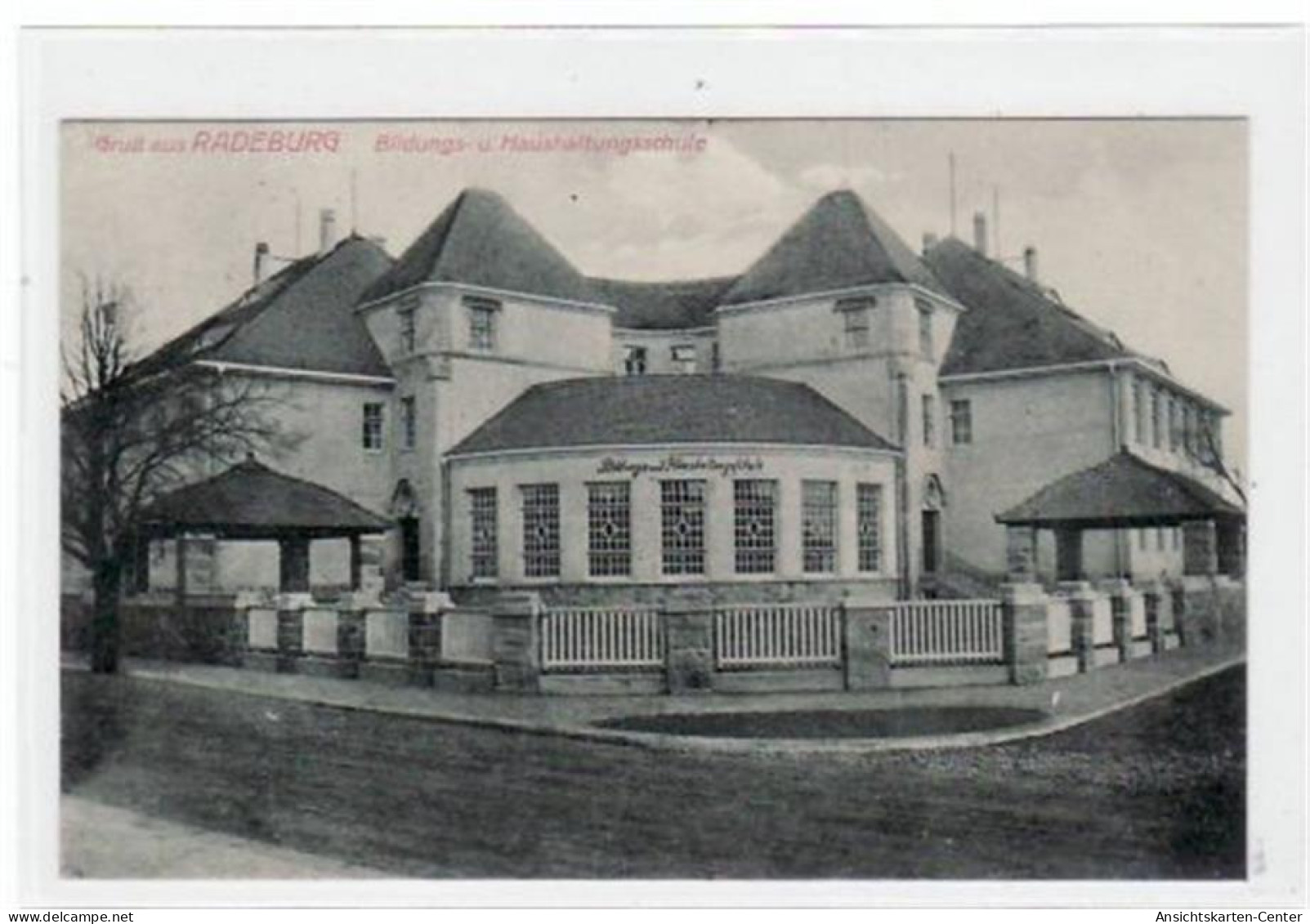 39028764 - Radeburg mit Bildungs- und Haushaltungsschule gelaufen von 1910. Top Erhaltung.
