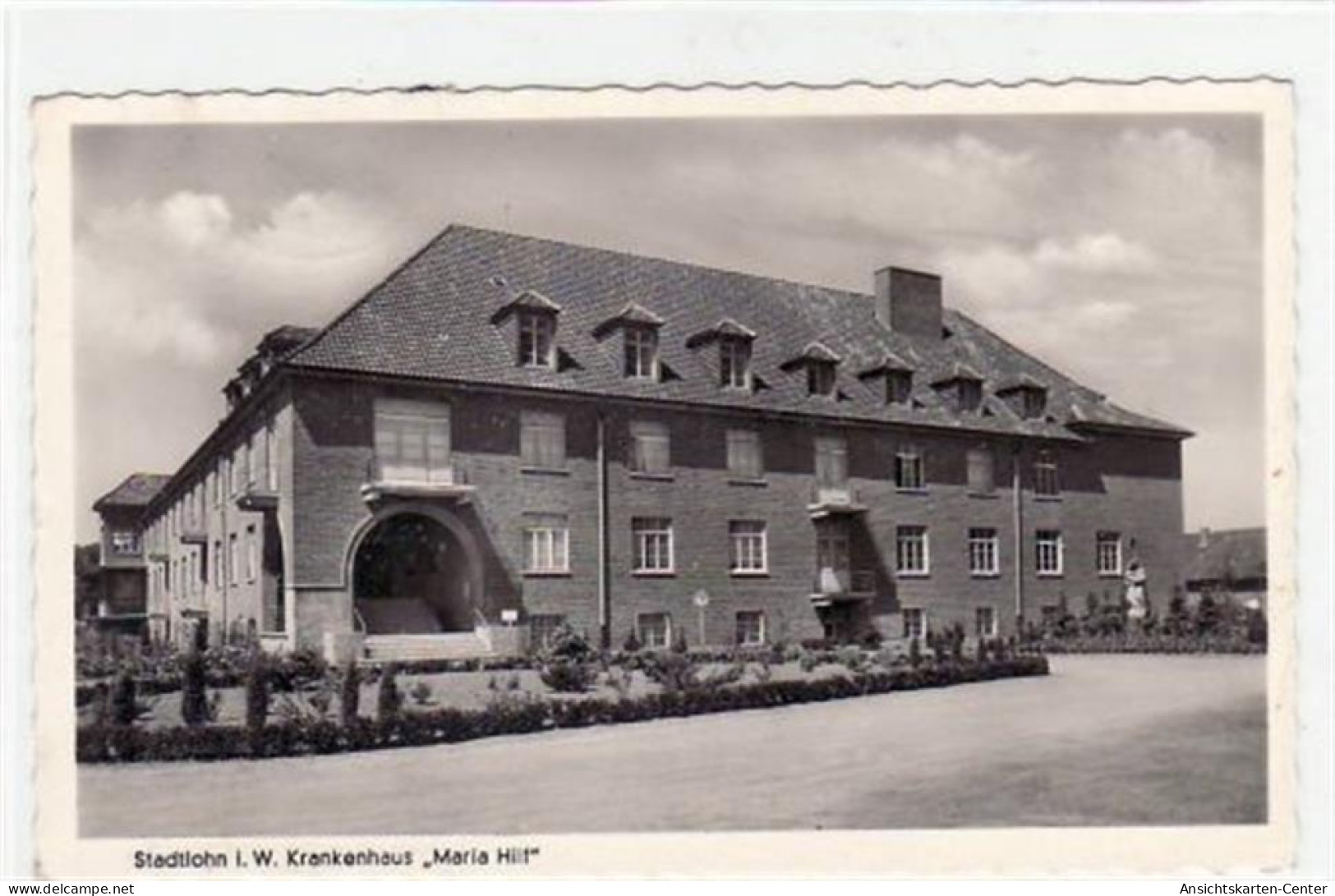39063445 - Stadtlohn mit Krankenhaus  Maria Hilf  gelaufen, mit Marke und Stempel, Datum nicht lesbar. Leichter Stempel