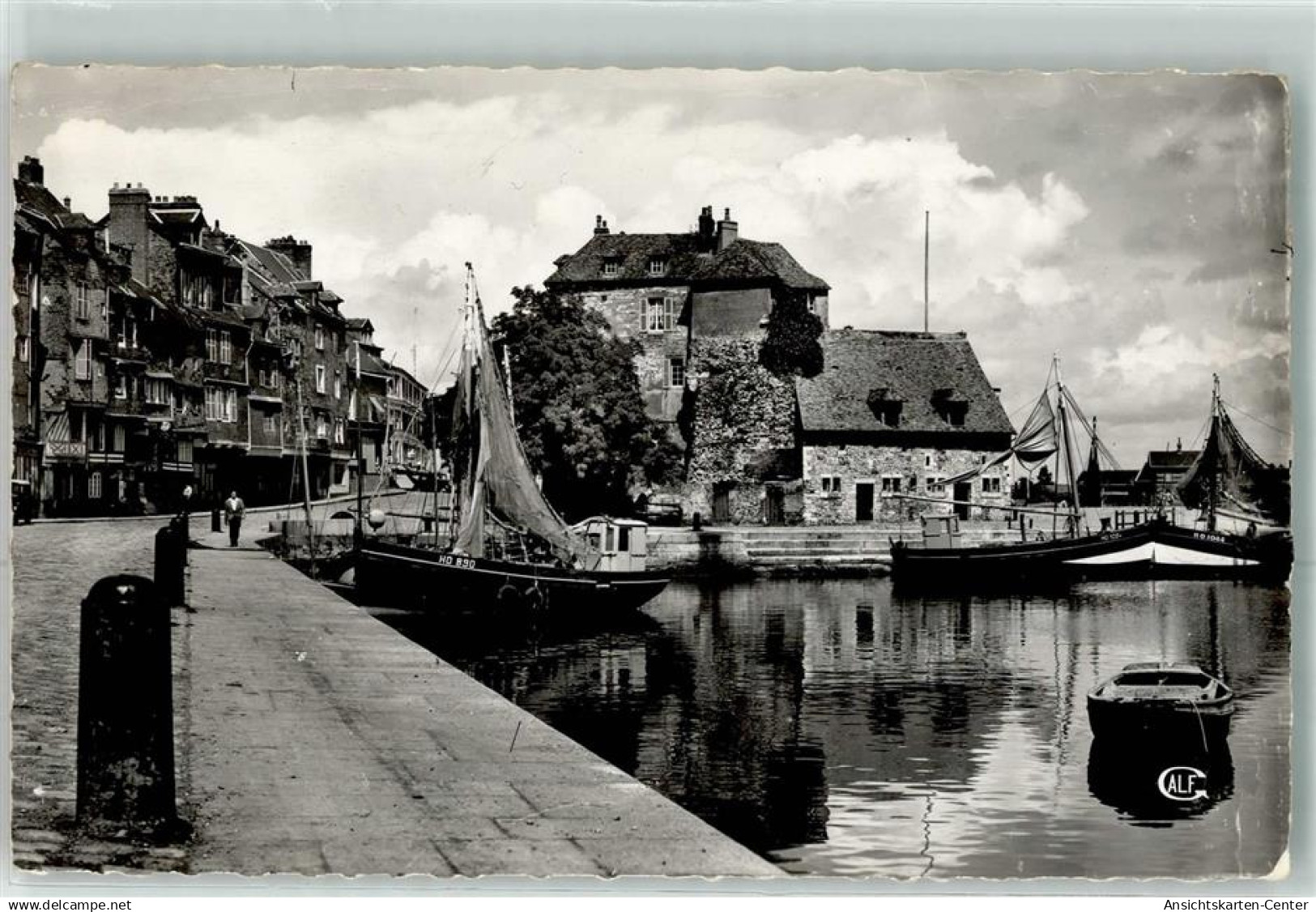 39469455 - Honfleur