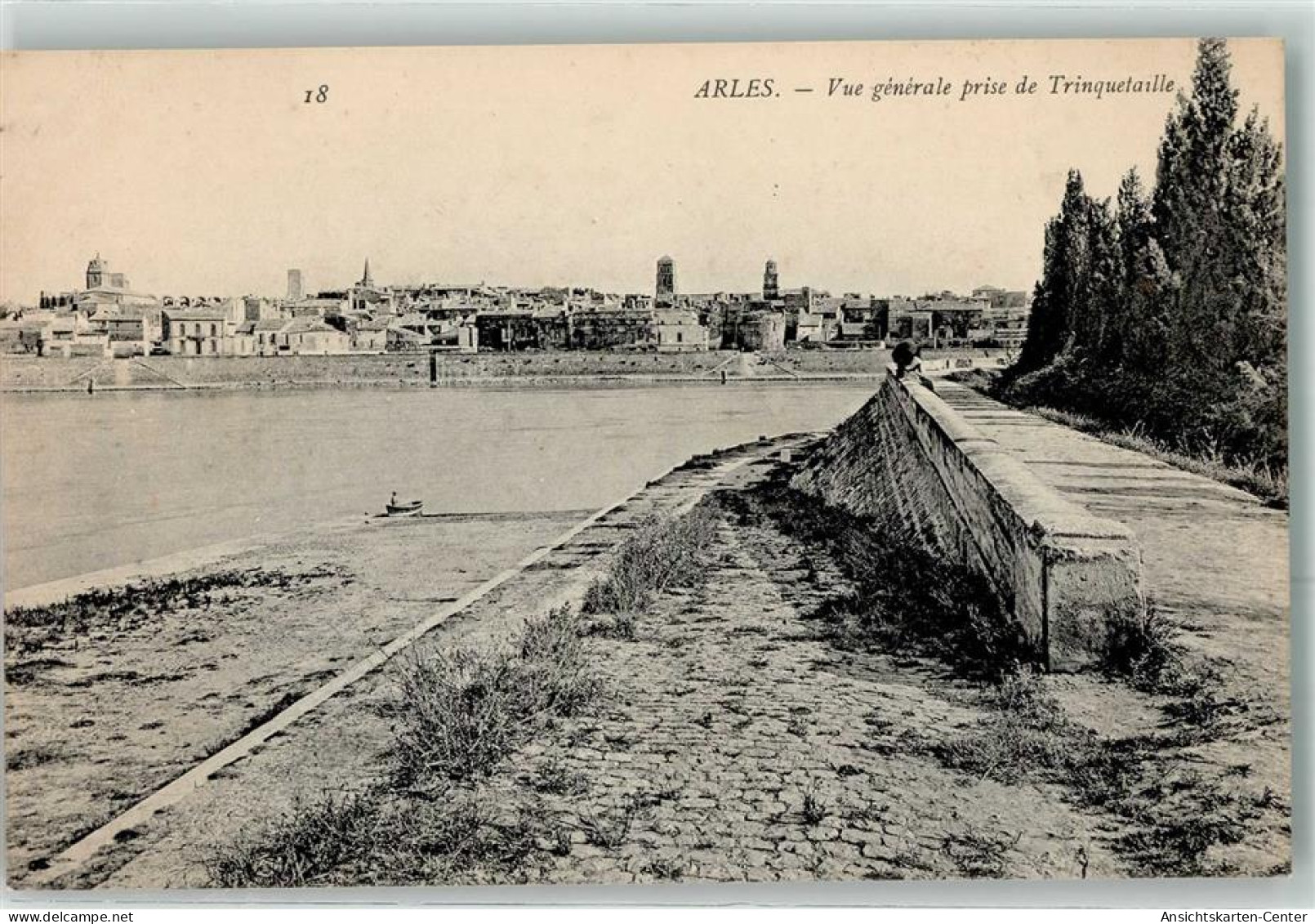 39471809 - Arles