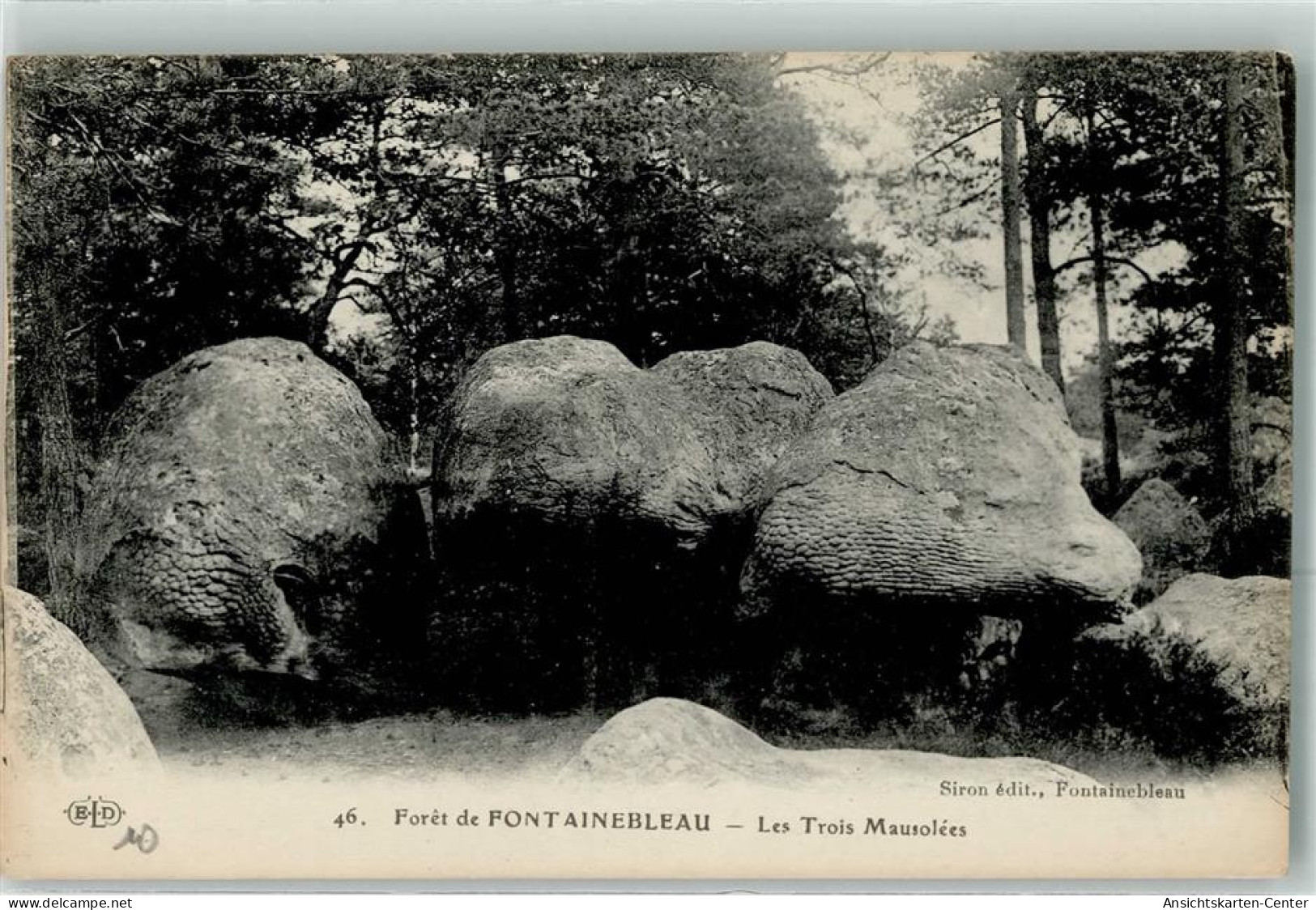 39473579 - Fontainebleau