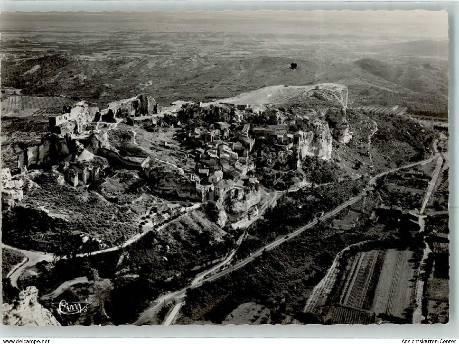 39475887 - Les Baux-de-Provence