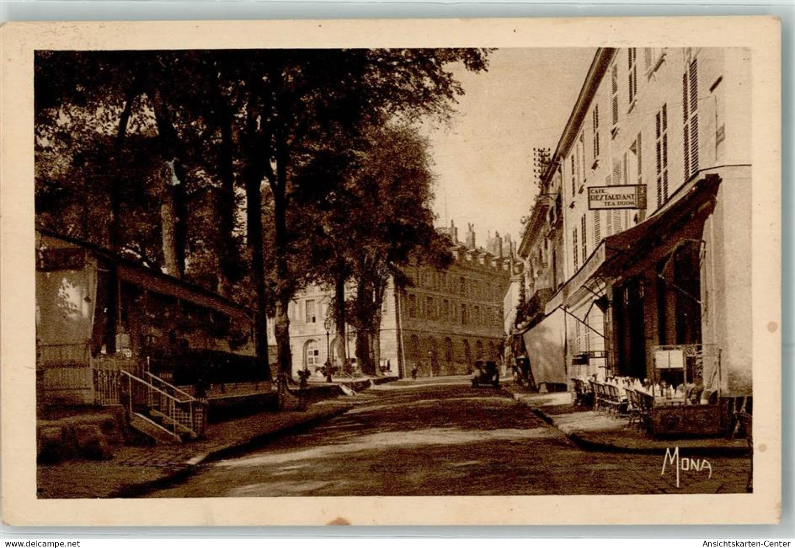 39479128 - Versailles