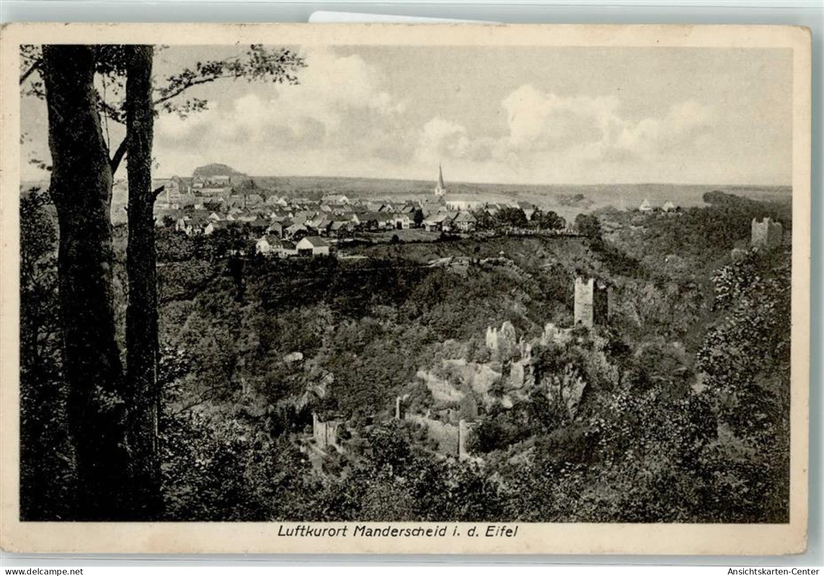 39512681 - Manderscheid , Eifel