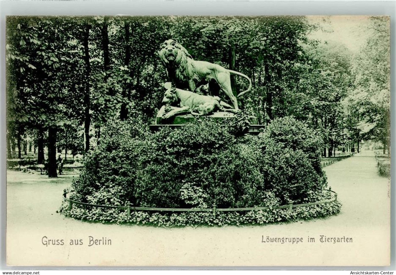 39516865 - Tiergarten