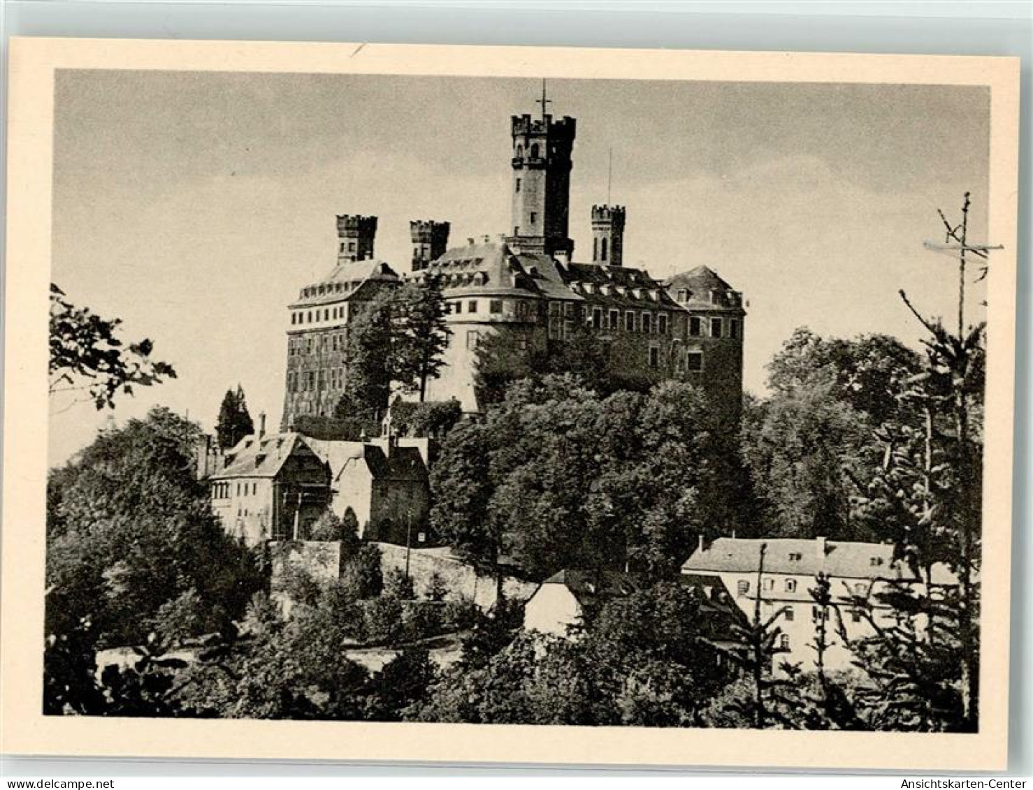 39523370 - Schaumburg Schloss