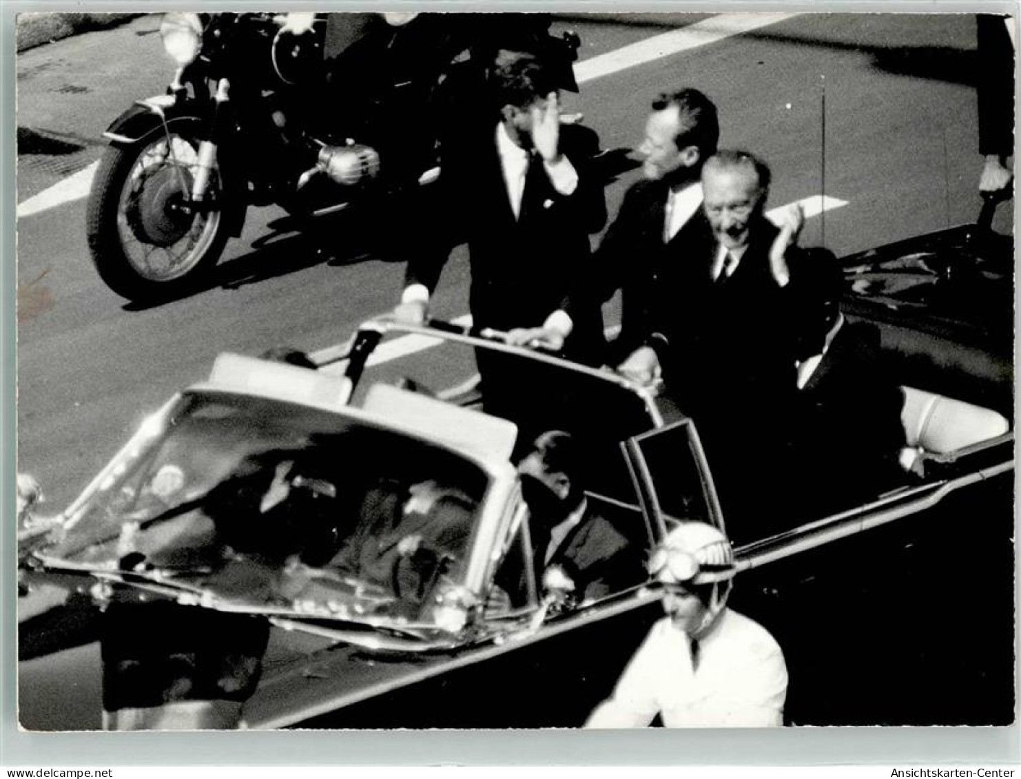 39531488 - John F.Kennedy Stadtrundfahrt Berlin Brandt und Adenauer
