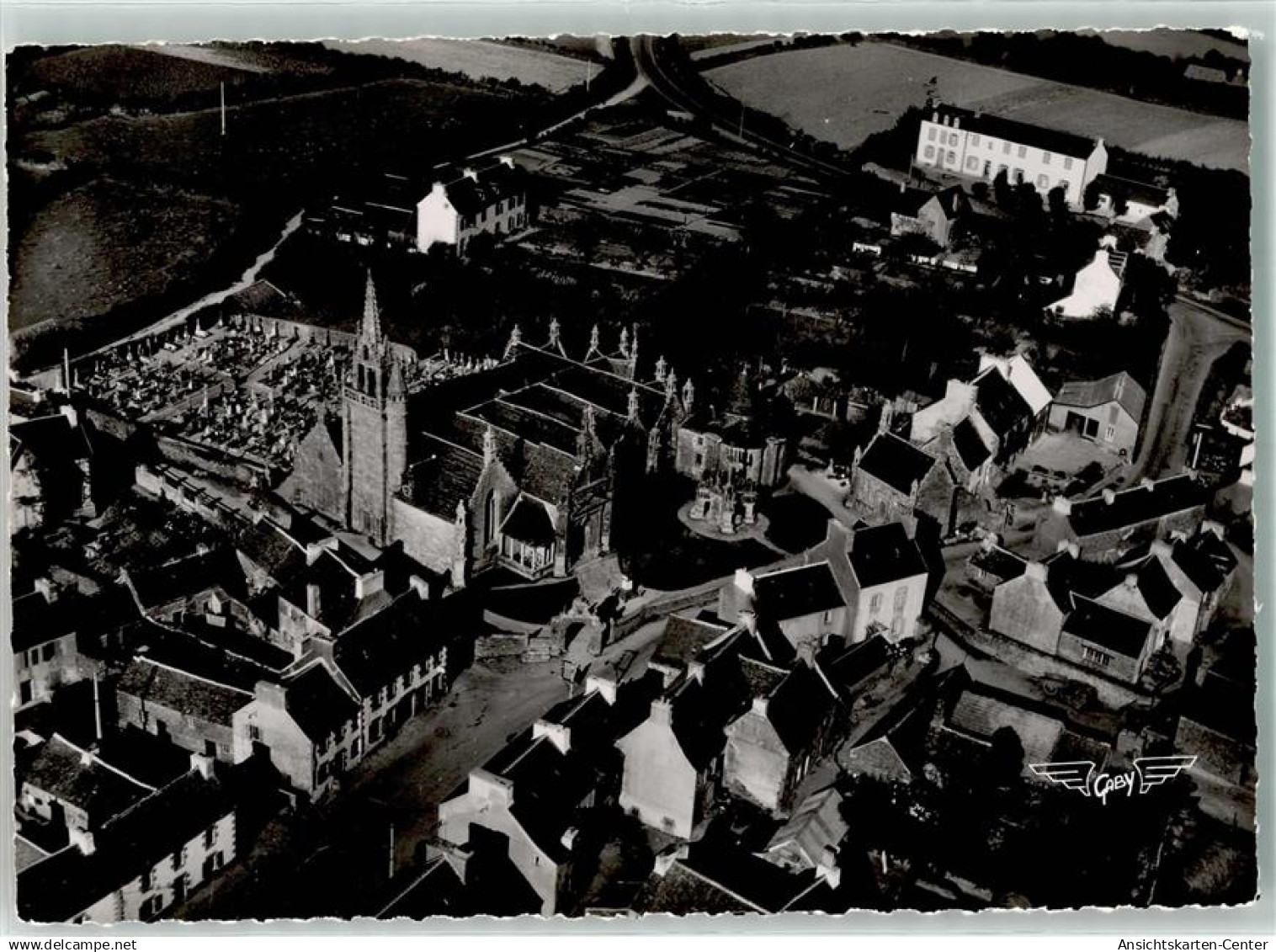 39644785 - Guimiliau