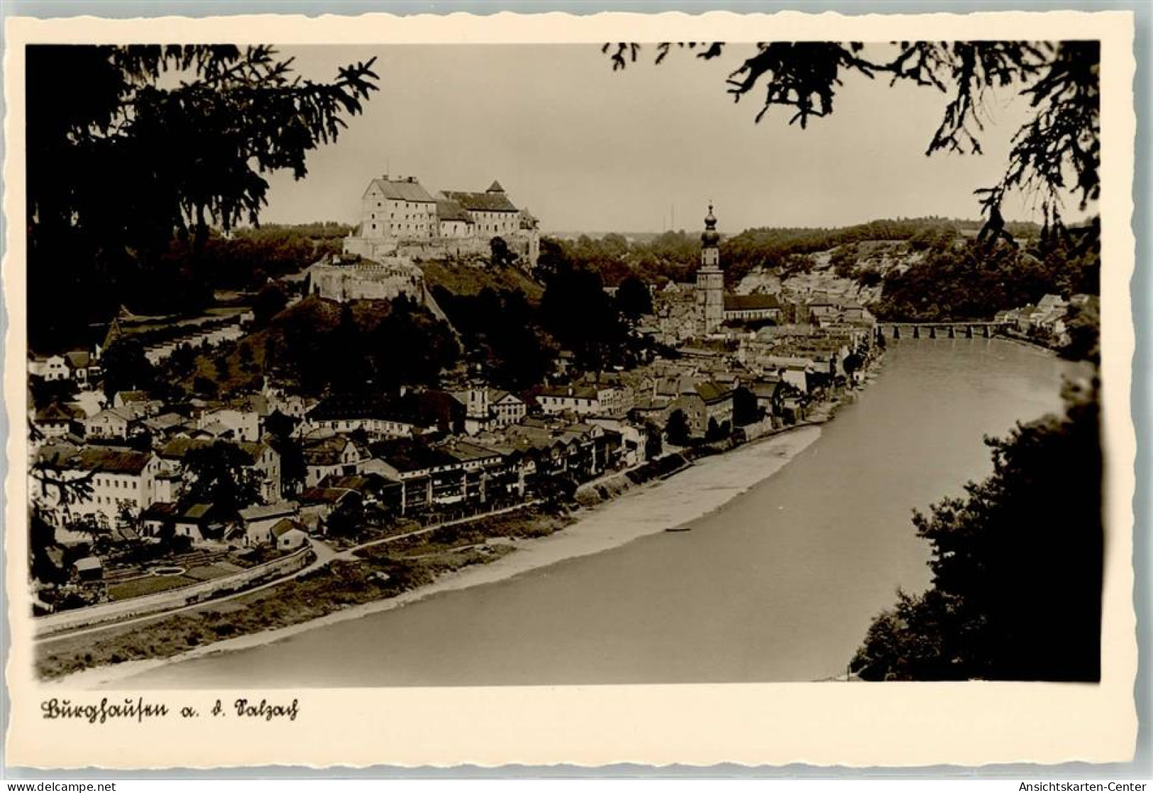 39712149 - Burghausen , Salzach