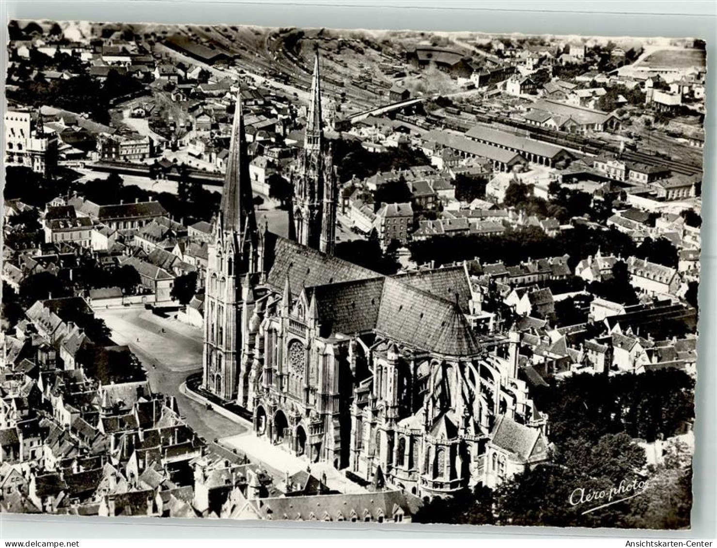 39747840 - Chartres