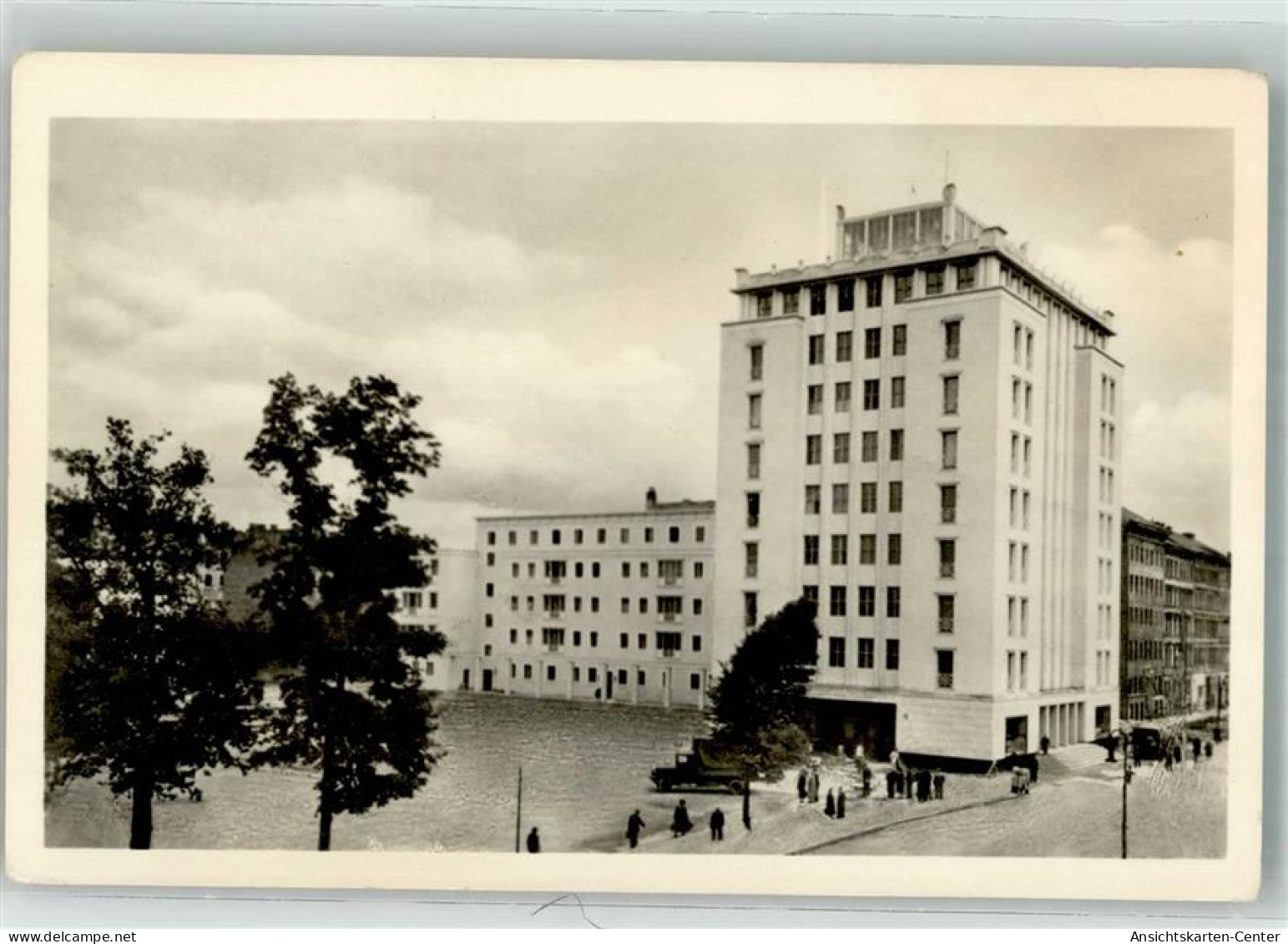 39851388 - Friedrichshain