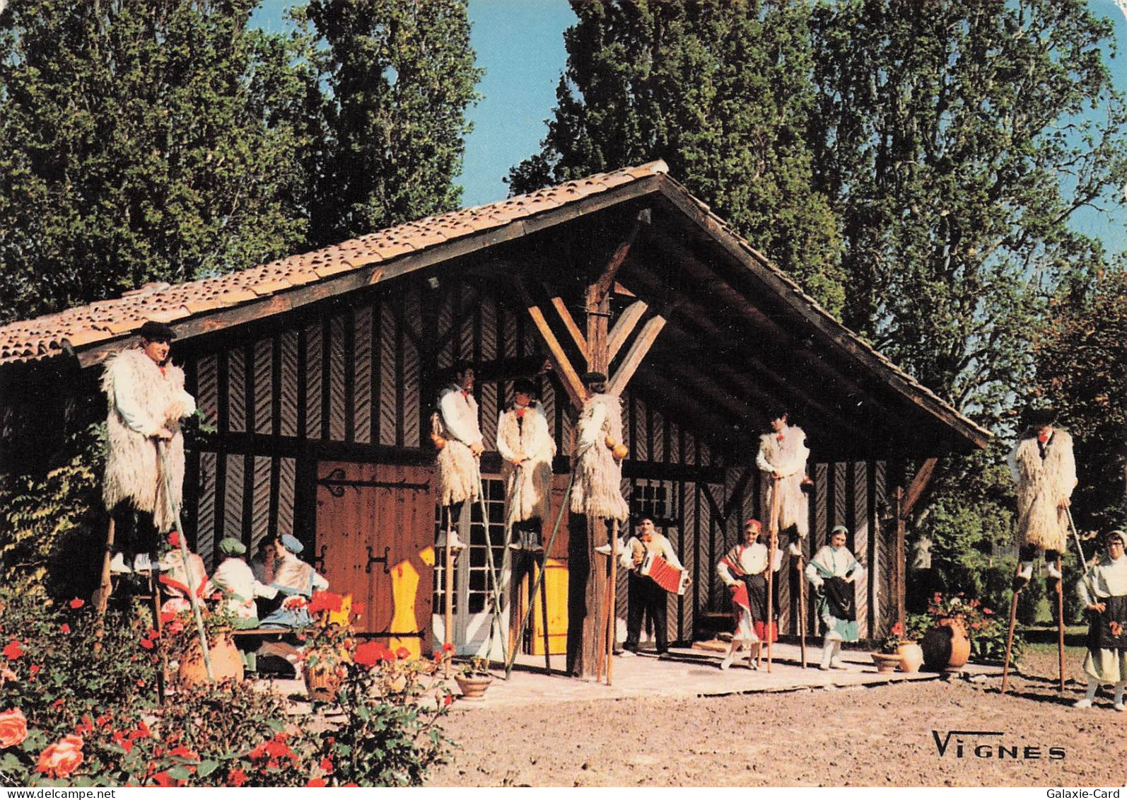 40 CASTETS FOLKLORE LANDAIS