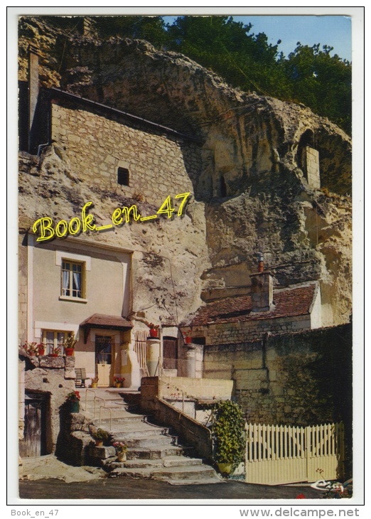 {40758} Le Val de Loire , Maisons troglodytes