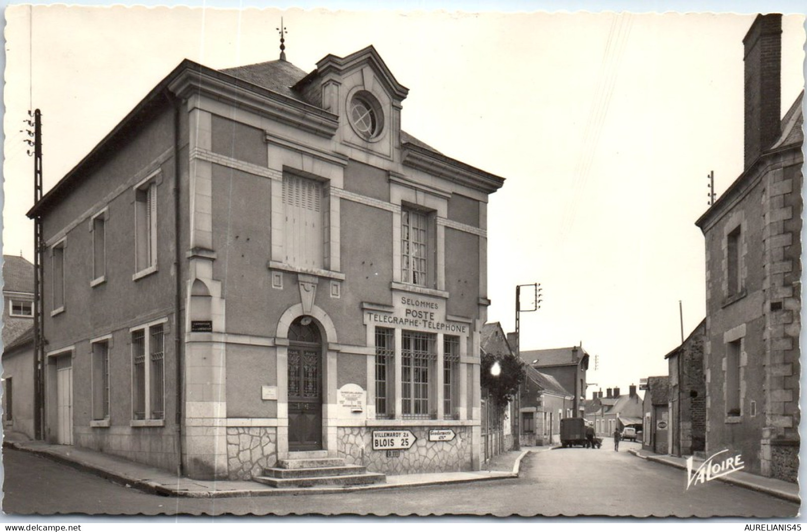41 SELOMMES -- la poste -