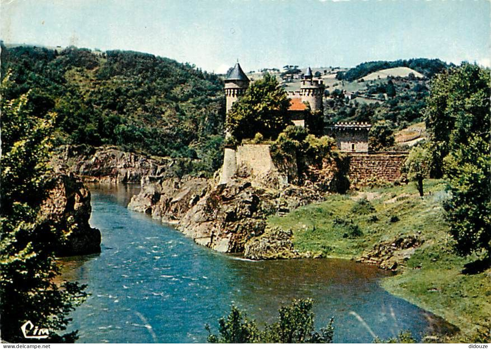 42 - Saint Priest la Roche - Château de la Roche - CPM - Voir Scans Recto-Verso