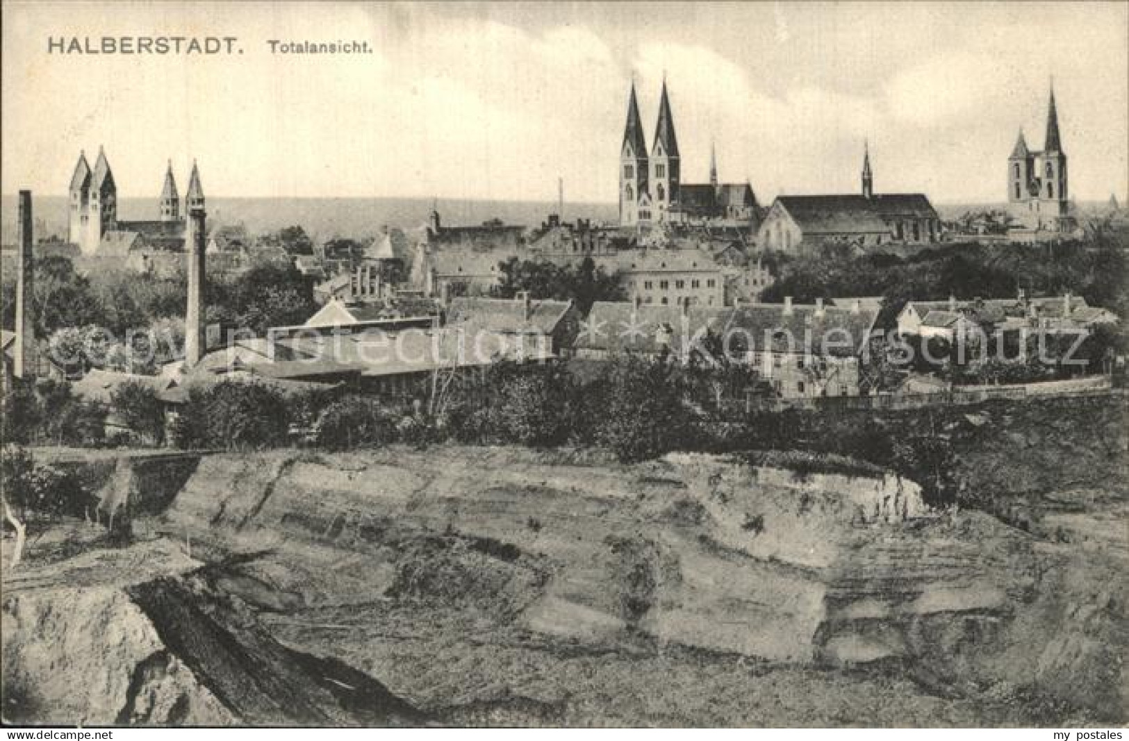 42569045 Halberstadt Panorama mit Kirchen Halberstadt