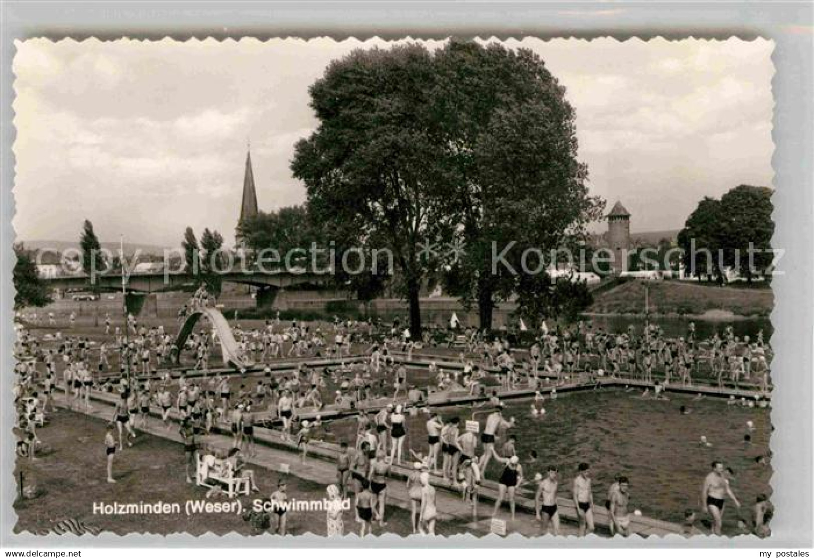 42704613 Holzminden Weser Schwimmbad Weserbruecke Holzminden