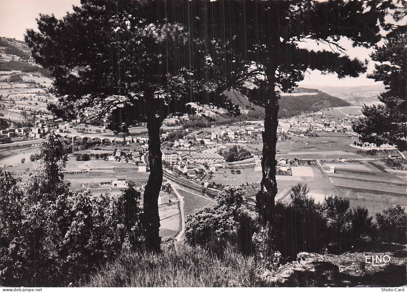 43 RETOURNAC VUE D ENSEMBLE SUR RETOURNAC ET RETOURNAGUET