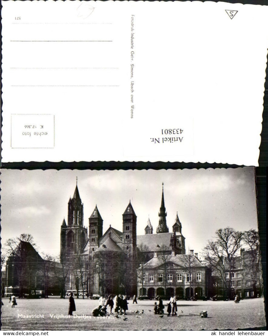 433801,Netherlands Maastricht Vrijthof Dulfjes voeren Kirche