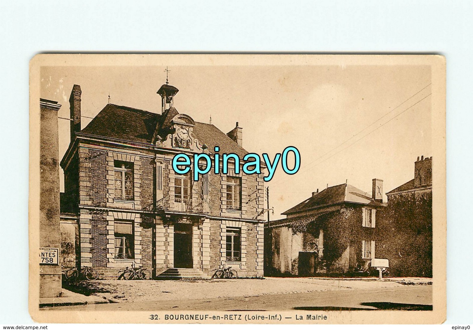 44 - BOURGNEUF EN RETZ - la mairie